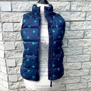 Girls Puffy Vest  size 10-12   HG